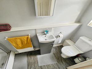 En suite- click for photo gallery